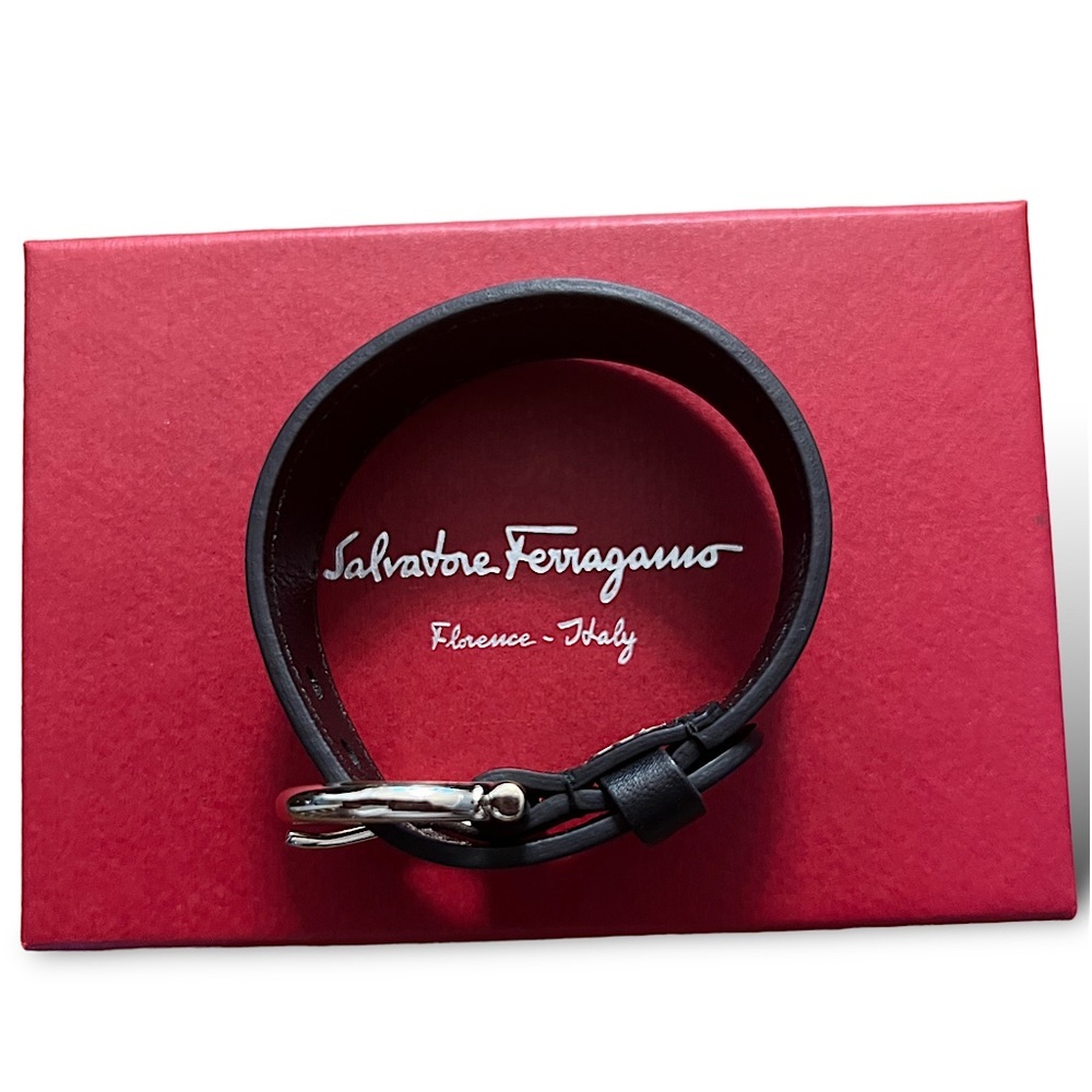 Ferragamo Black Leather 9” Bracelet Gold Hardware 3/4” Width NWOT - Picture 6 of 11